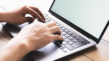 【法人向け】中古MacBook導入の完全ガイド！ABM連携と選び方